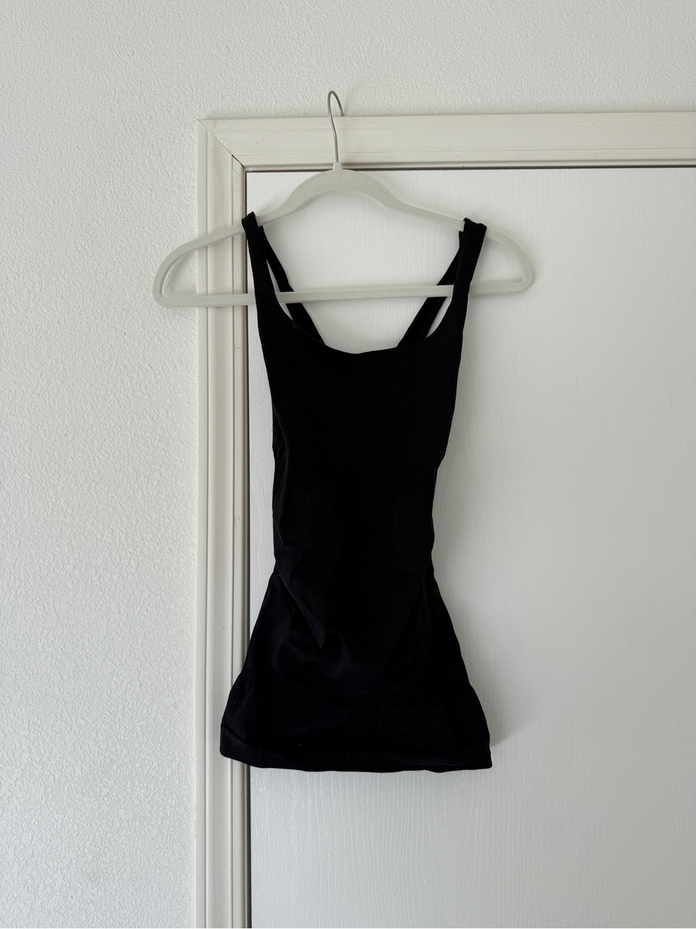 3 BLANQI Supportive Tank Tops. 1 Black 2 White